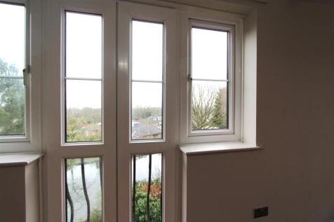 Thornley Close, Lymm photo 4