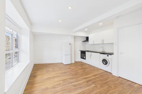 Flat B  - 140 Living Room.jpg