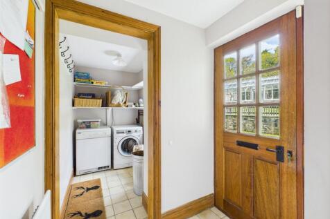 CAM04201G0-PR0078-STILL103