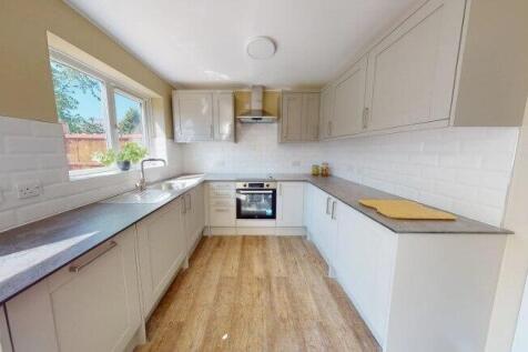 2 Bedroom Student House