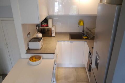 Far End, Hatfield photo 5