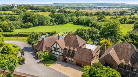 3 Franklands Gardens