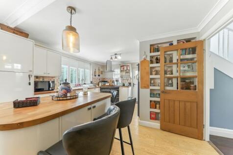 Kitchen 4 - High Green Road - EweMove Pontefract