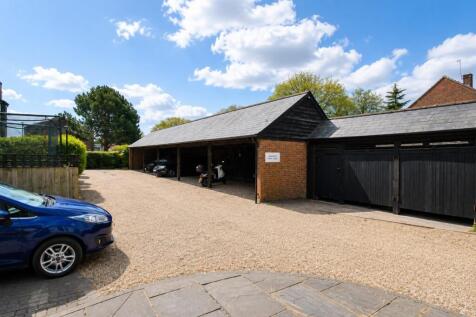 Carport.jpg