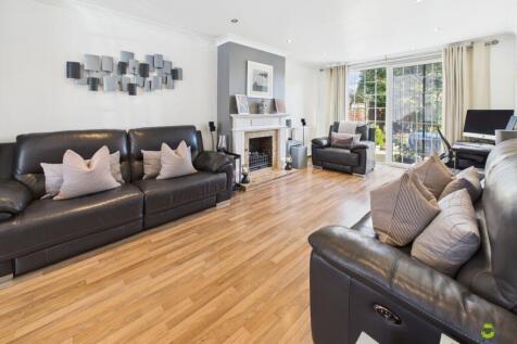 Presented by Clinton at EweMove Bexleyheath and Da