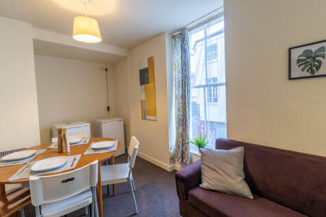 2 Gloucester Street, Leamington Spa photo 4