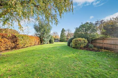 8668996-exterior1...