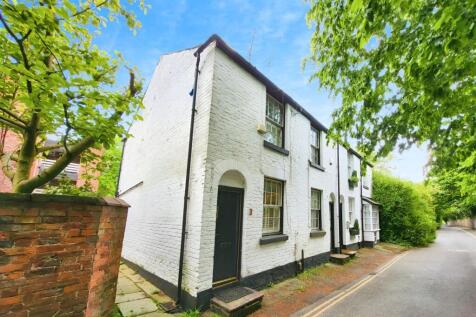 2-bed terraced on Millgate Lane, Didsbury, Manchester, M20, £1,550/mo