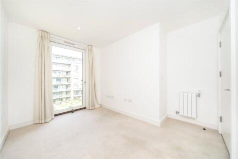 Handley Drive, London, SE3 photo 3