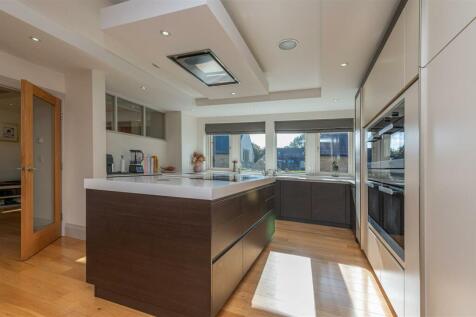 High End Kitchen with Island