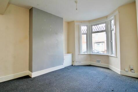 FRONT ROOM 1