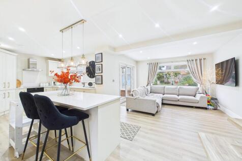 Open Plan Family ...