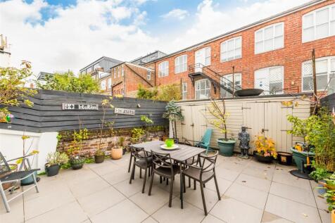 18 Newtown Road-25.jpg