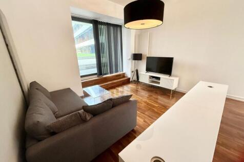 Budenberg, Woodfield Road, Altrincham photo 3