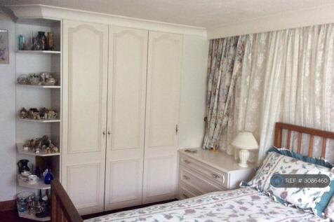 Bedroom With Views Across The Valley