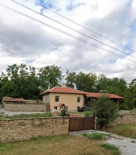 Property Image 1