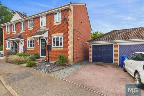 Bury St Edmunds, IP32 - property photo
