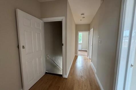 Landing - Hallway