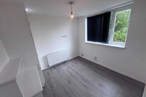 3 bed terraced house for rent in 9 West View Terrace, PRESTON PR1 8UA