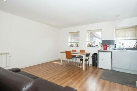 Lancing, BN15 - property photo