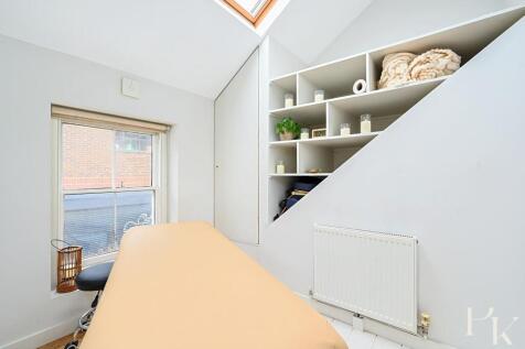 3 Queens Place, BN1 (14).jpg