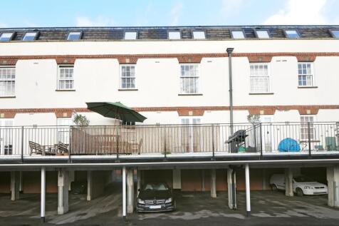 Balcony/Underground Parking