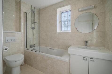 64 Cambria Close-13.jpg