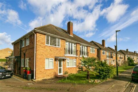 Teddington, TW11 - property photo