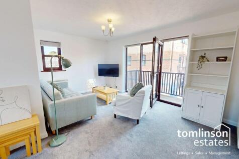 2-bed flat on Henry Road, Beeston, Nottingham, NG9 2BE, £1,040/mo