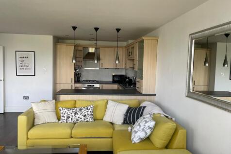 7 The Town House, Kenilworth Road photo 5