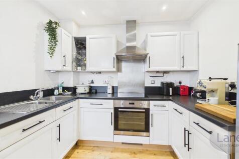 Vancouver Road, Turnford, Broxbourne photo 3
