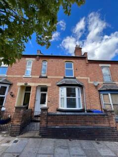 4-bed terraced on 95 Tachbrook Street, Leamington Spa, £2,720/mo