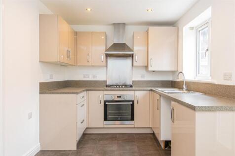 Victoria Drive, Higham Ferrers, Rushden photo 4