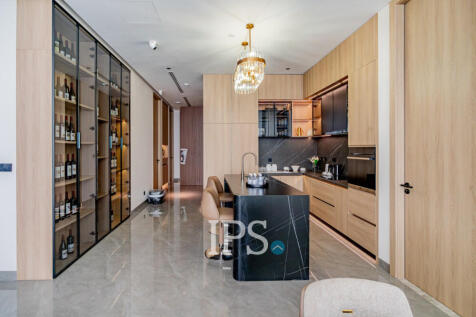 33nd Floor Premium Residence 3 Bedroom Condo For Sale - UC88, BKK1, Phnom Penh