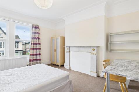 Jesmond, Newcastle Upon Tyne photo 4