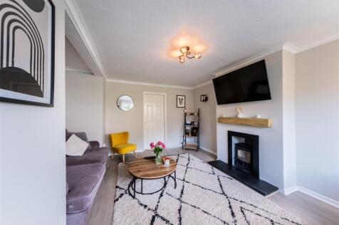 28 Oathills Drive-010.jpg