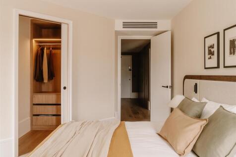 Adam Firman_Leufroy_Fulham Road_Apartment 3+4_High