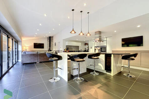 Open plan kitchen...