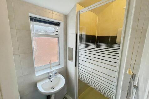 Shower Room 2