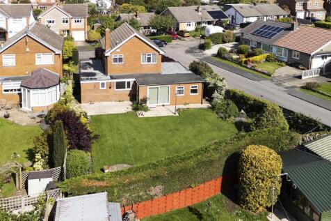 014 - 1 Mill Hill Drive.jpg