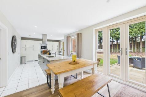 Fabulous Open Plan Living Kitchen