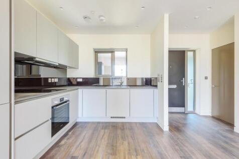 Ossulton Court, New Windsor Street, Uxbridge photo 4