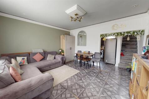 Dining Lounge
