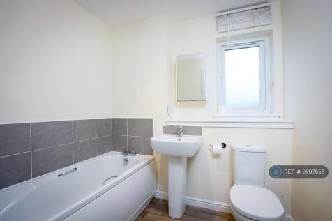 Main Bathroom - Traditional Bath 
