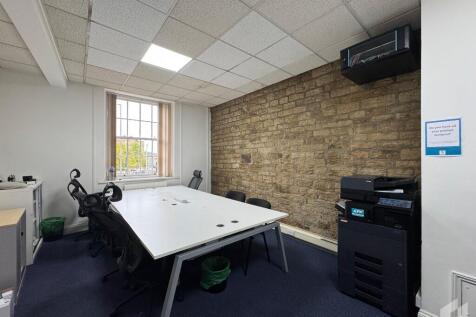 Office to rent Image 7