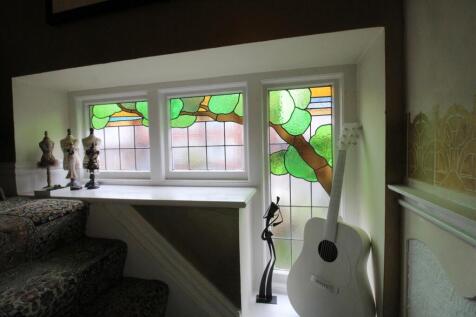 Park Road 74, Staircase.JPG