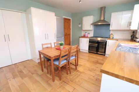 Donald Street, Farsley, Pudsey, West Yorkshire, LS28 photo 3