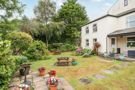 1319991-9-6878fdf...