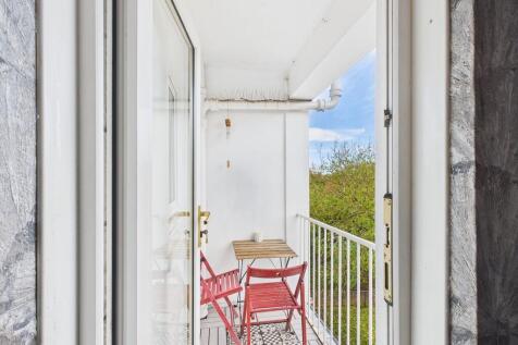 CAM05526G0-PR0058...