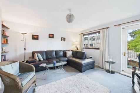 CAM02545G0-PR0487-STILL019